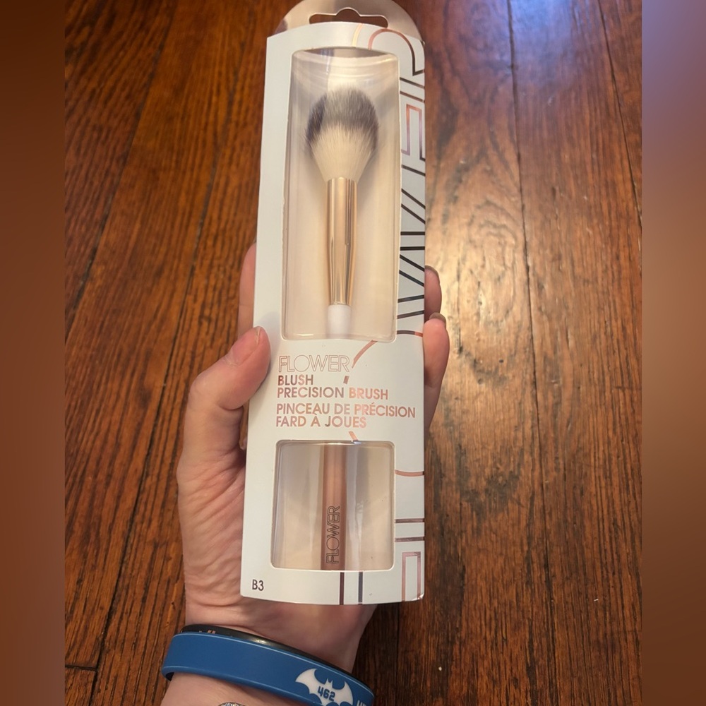 Flower by Drew Barrymore Blush Brush
